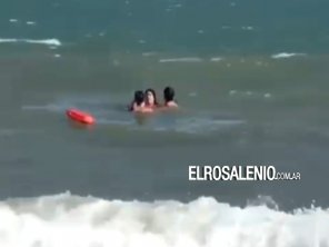 Guardavidas rescataron a un menor de 17 años que se ahogaba en Pehuen Co