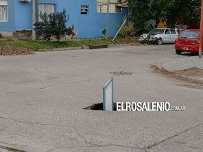 Hundimiento del hormigón en Roca y Puerto Madryn, vecinos señalizan con un postigo
