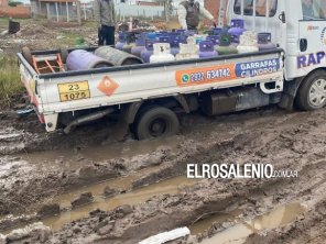 “Estamos abandonados, meses sin recolección, los camiones quedan encajados, los remises no vienen”