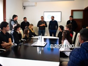 Entregaron becas a 12 deportistas rosaleños de distintas disciplinas
