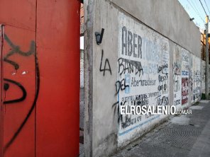 Repudian pintadas vandálicas en la fachada del Club Carlos Pellegrini