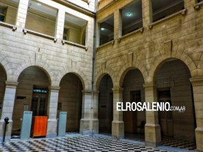 Condenan a 15 años de prisión a un hombre por abusar de las hijas de su pareja